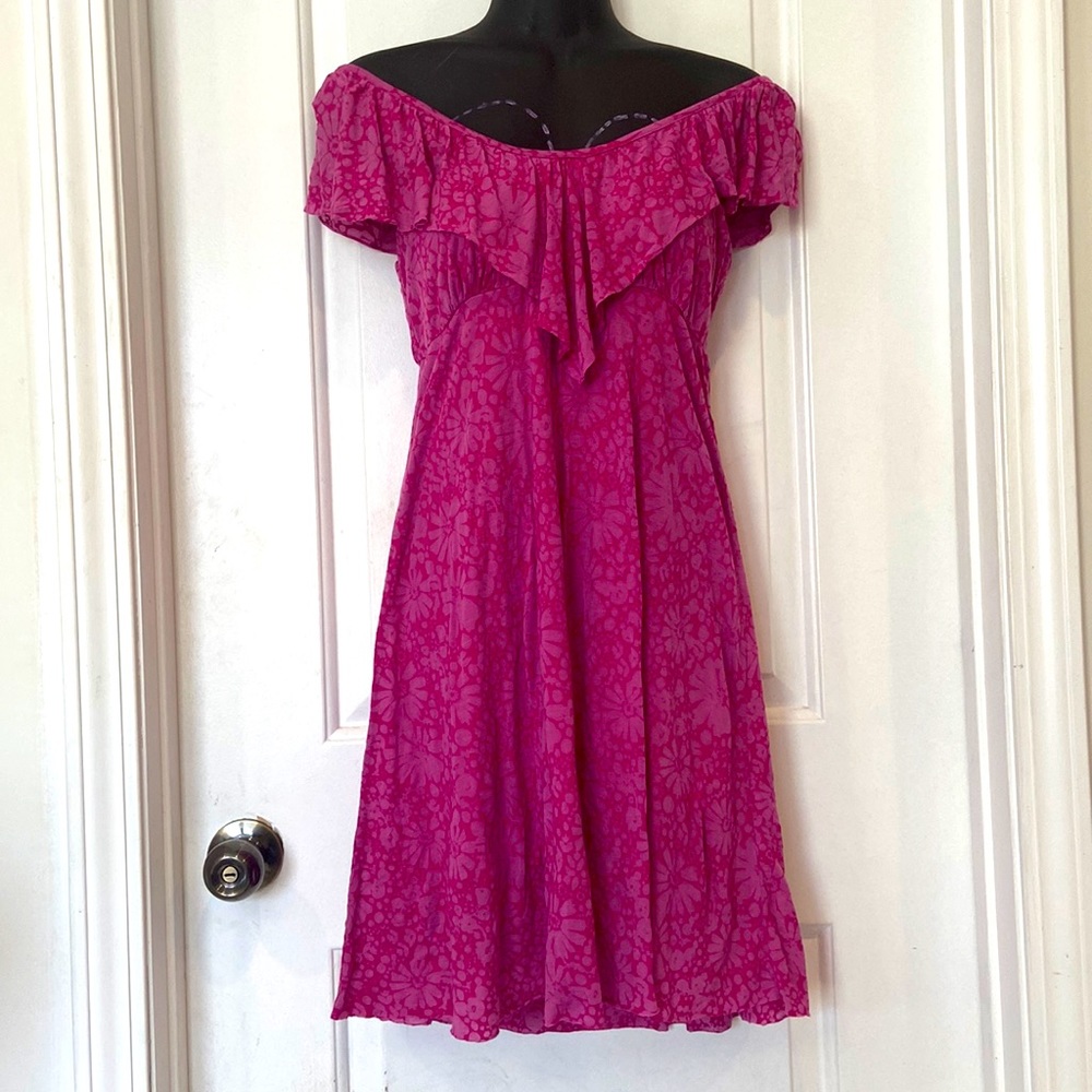 Testament pink on or off shoulders dress